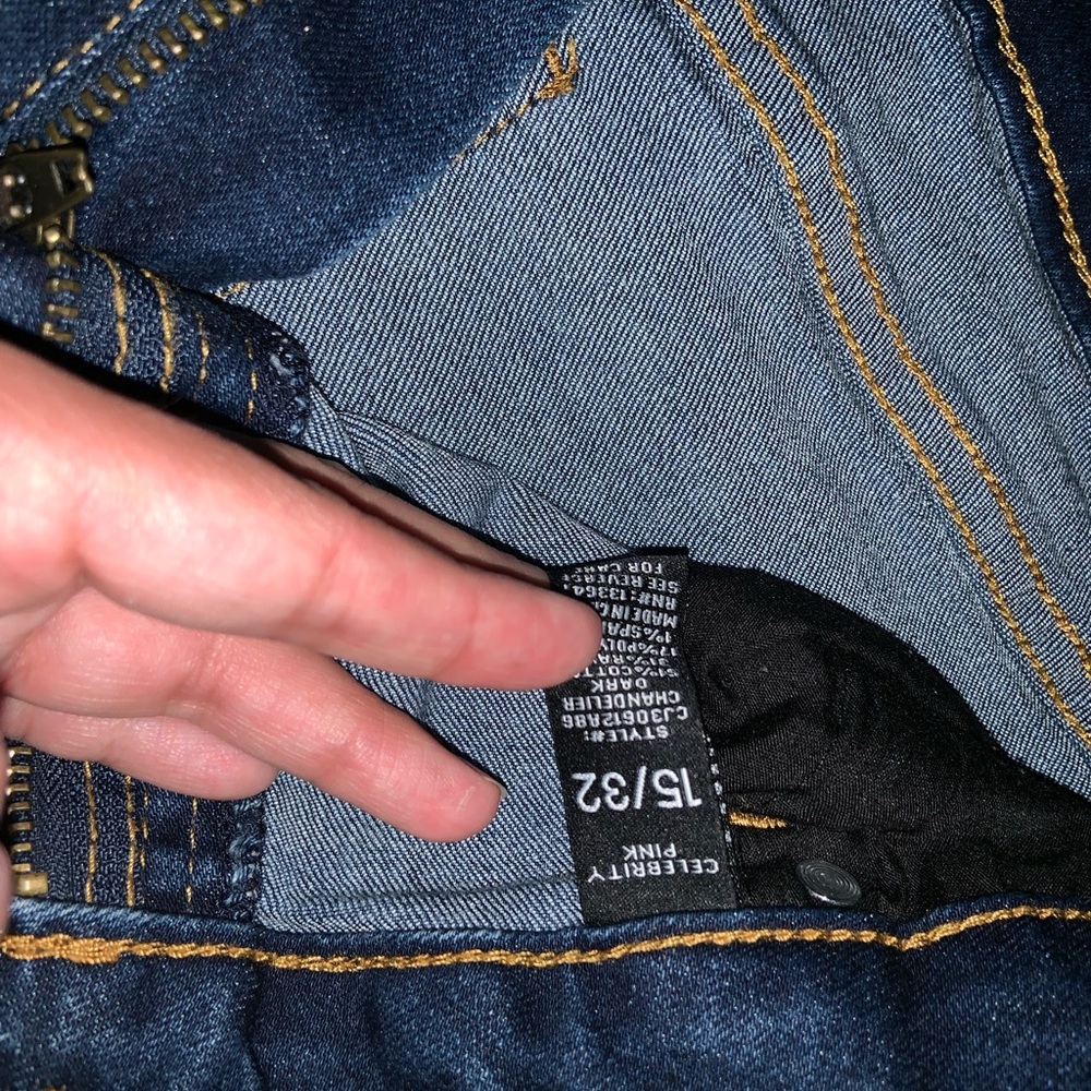 Shorts - Picture 2 of 2